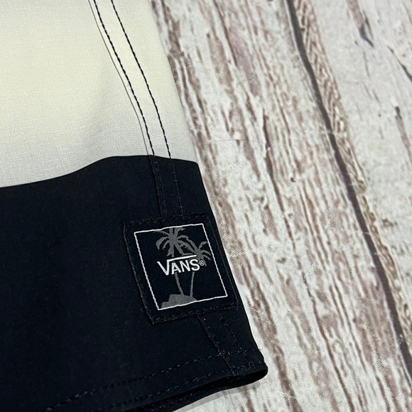 Vans Beach Summer Board Shorts Floral Bathing Suit Swim Trunks Men's Size 30 - Picture 7 of 9